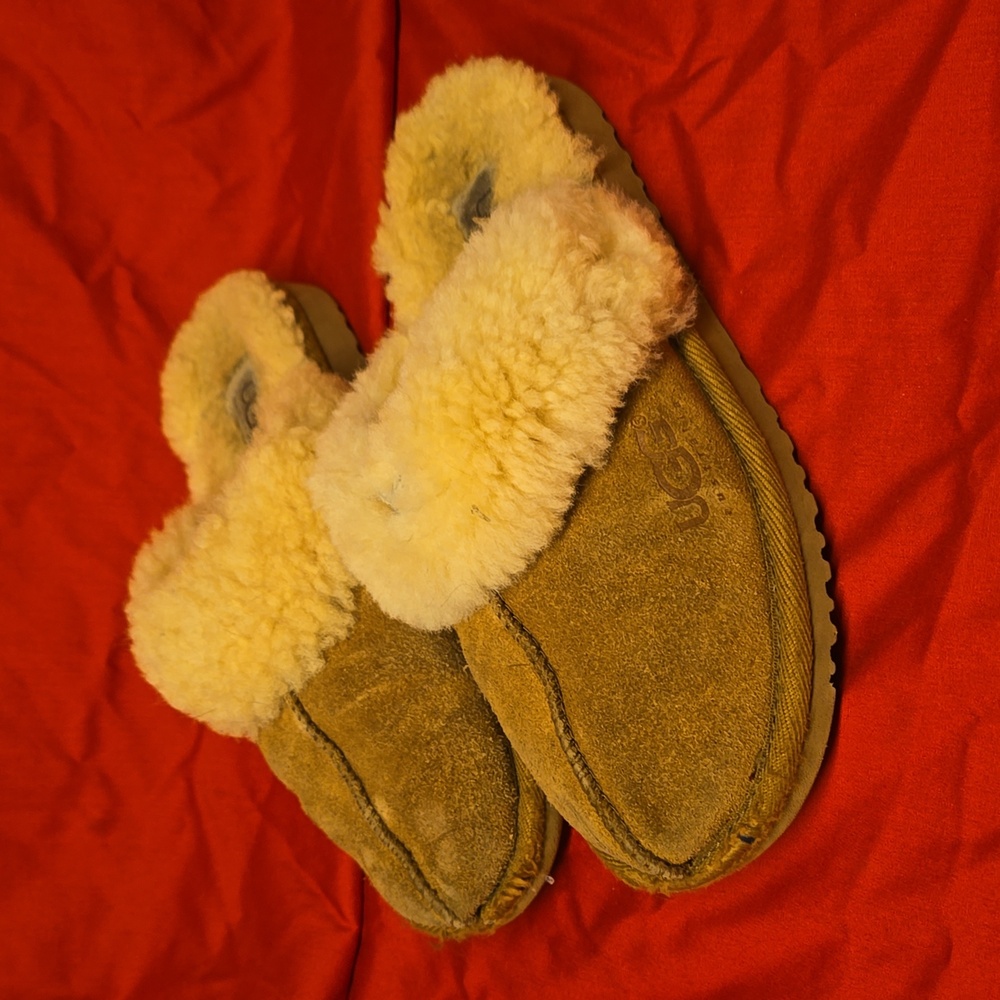 UGG slipperd